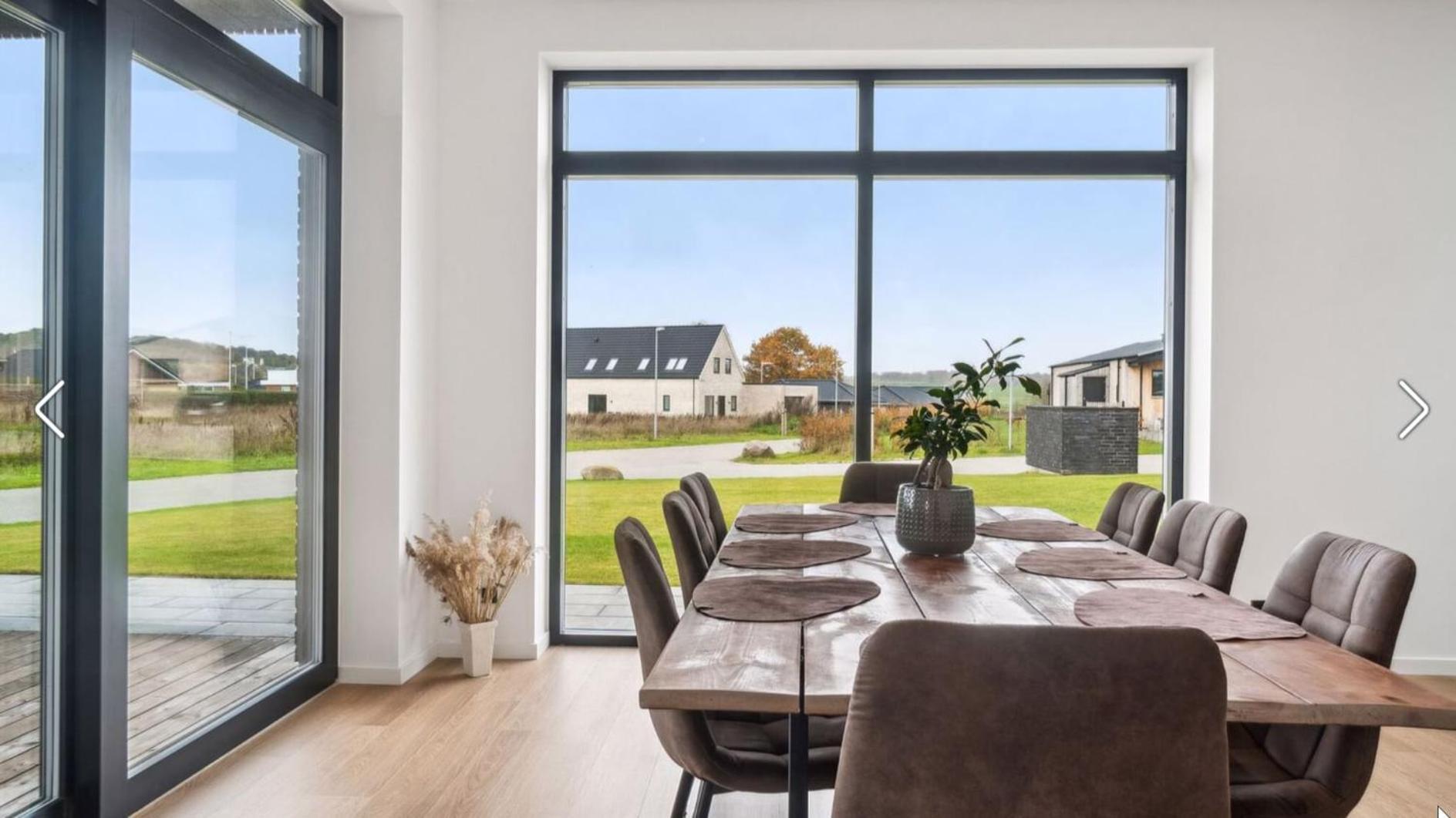 Bright, Quiet, Comfortable Room In A Luxury Home Horsens Esterno foto